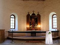 Emmaste kiriku altar